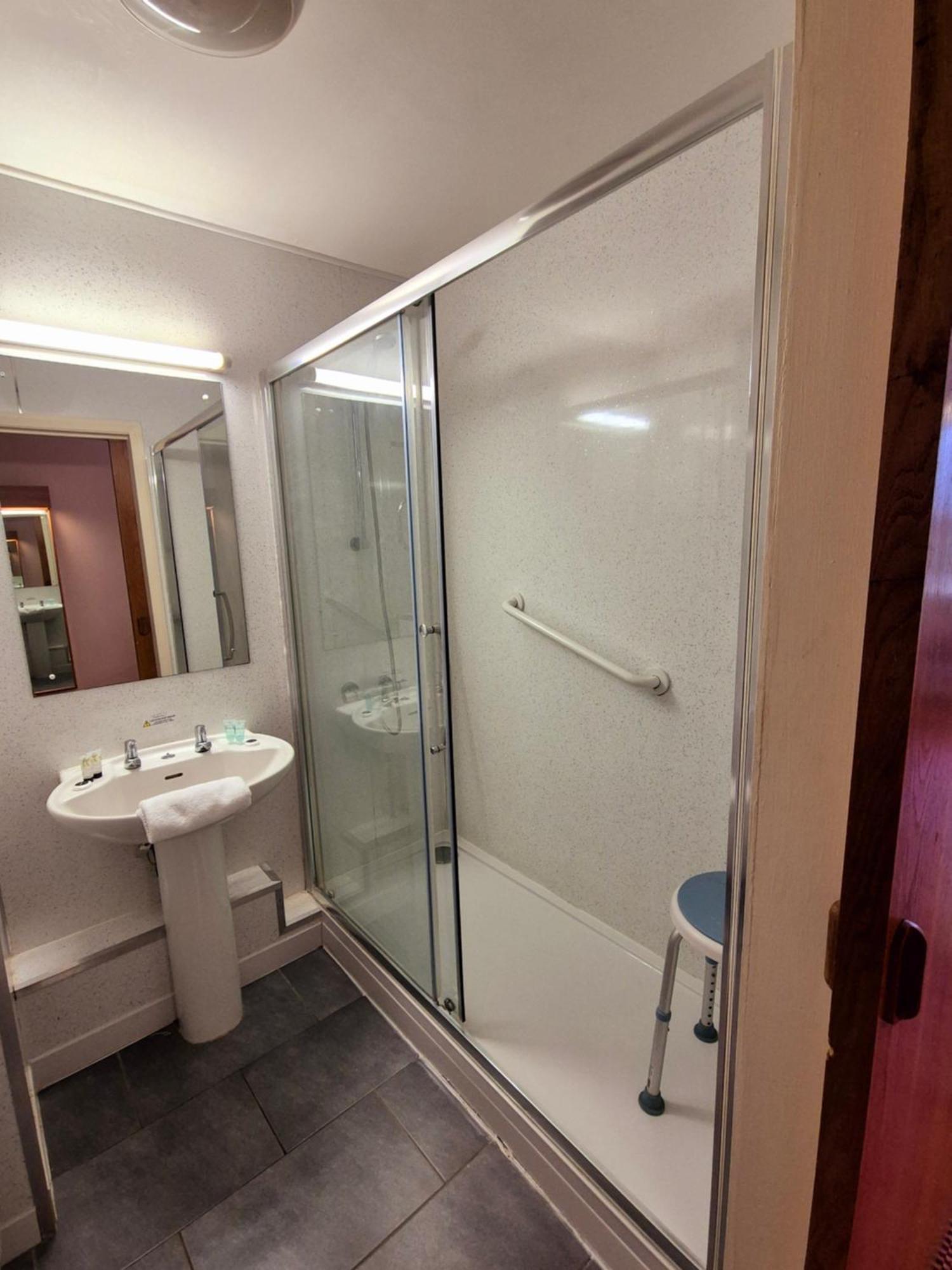 Supreme Inn Boston Swineshead Εξωτερικό φωτογραφία