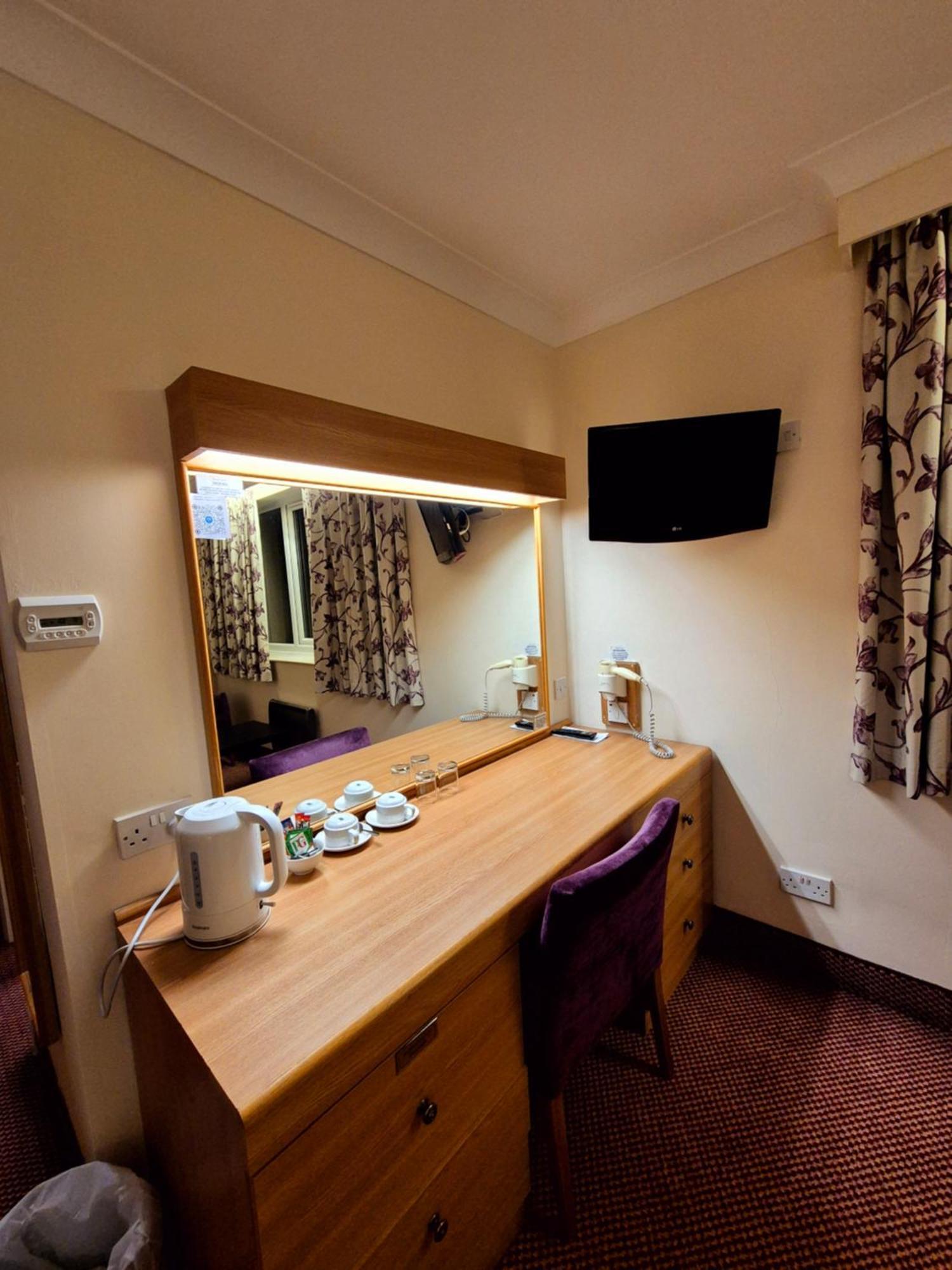 Supreme Inn Boston Swineshead Εξωτερικό φωτογραφία