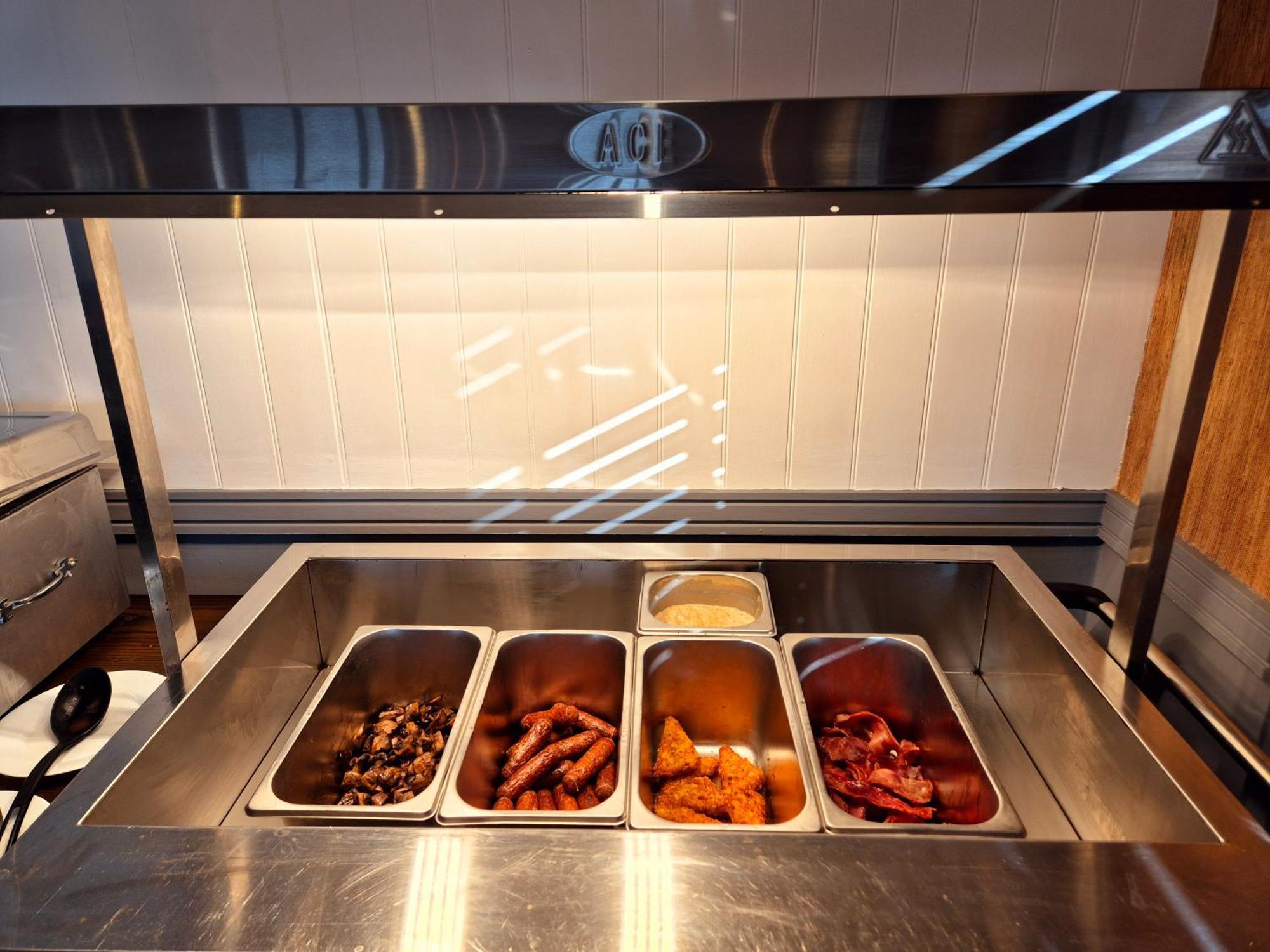 Supreme Inn Boston Swineshead Εξωτερικό φωτογραφία